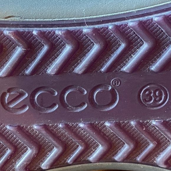 Ecco Spin Brown Patent Leather Sneakers - Picture 8 of 13